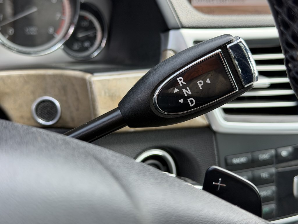 2011 Mercedes-Benz E-Class Image 41