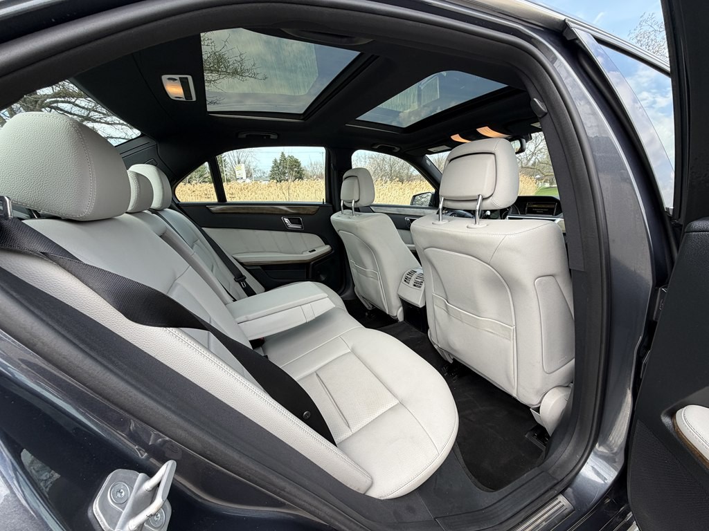 2011 Mercedes-Benz E-Class Image 42