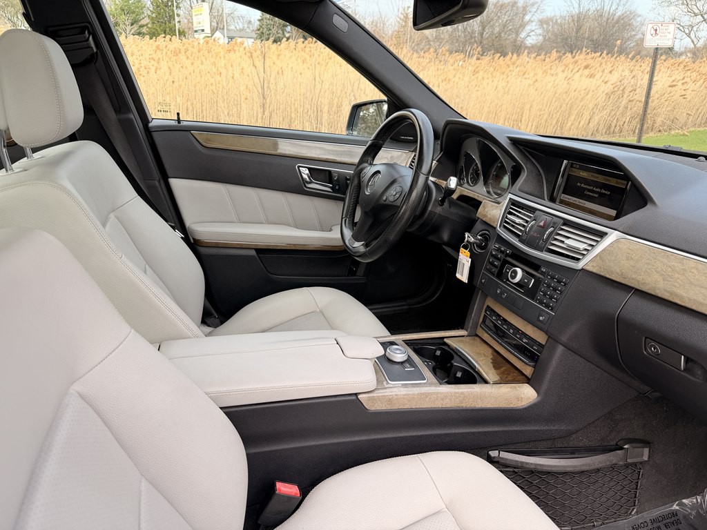 2011 Mercedes-Benz E-Class Image 44