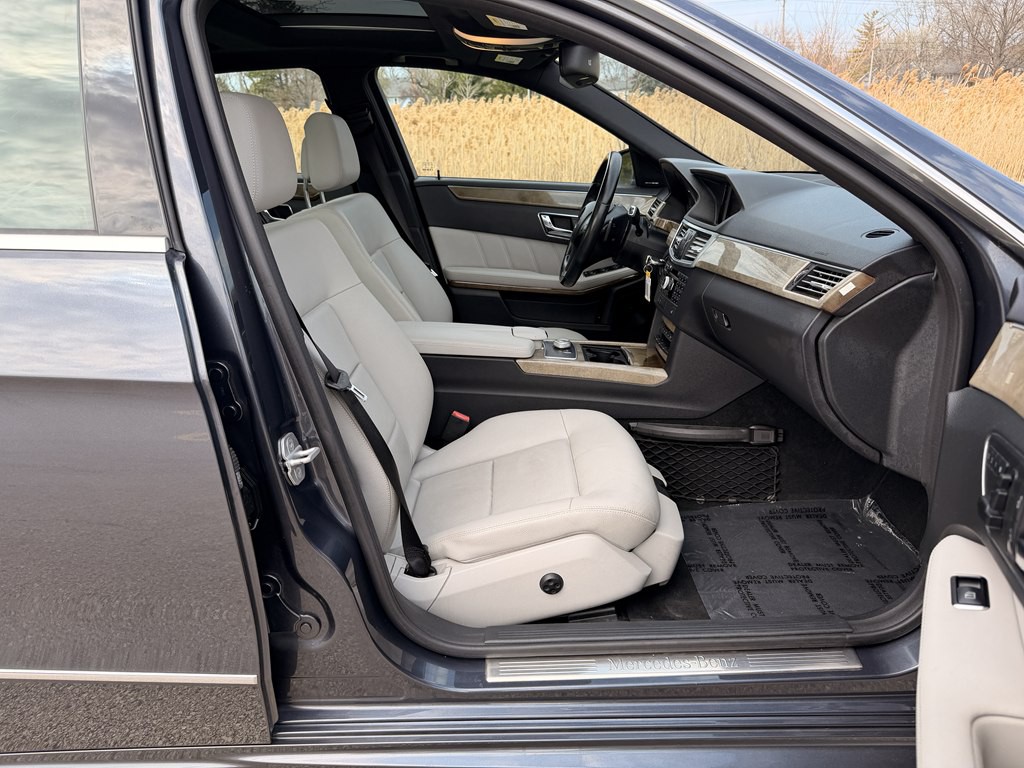 2011 Mercedes-Benz E-Class Image 45