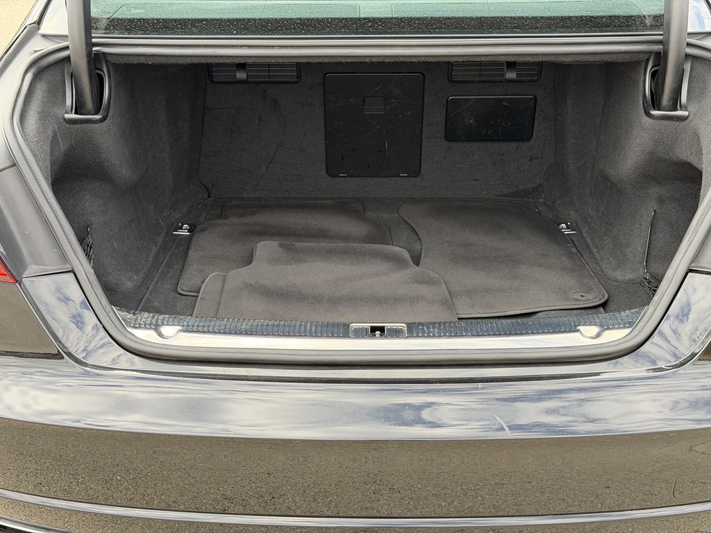 2011 Mercedes-Benz E-Class Image 54