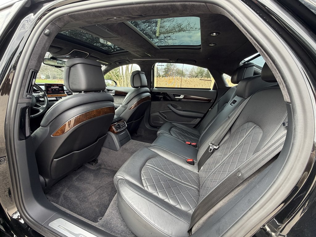 2011 Mercedes-Benz E-Class Image 57