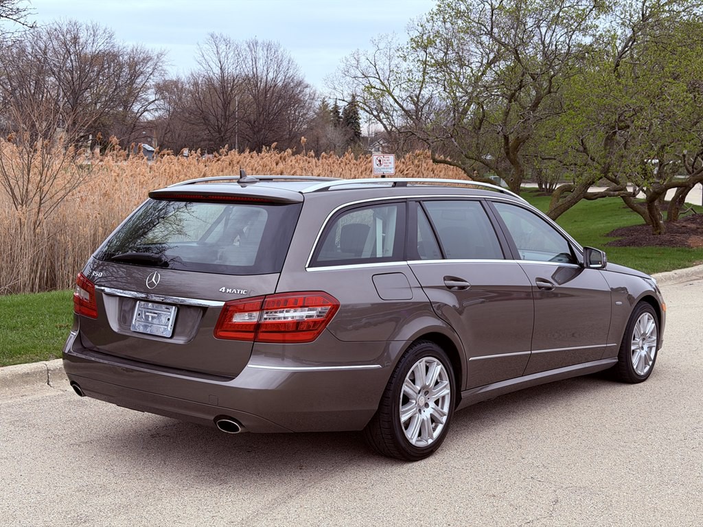 2012 Mercedes-Benz E-Class Image 2
