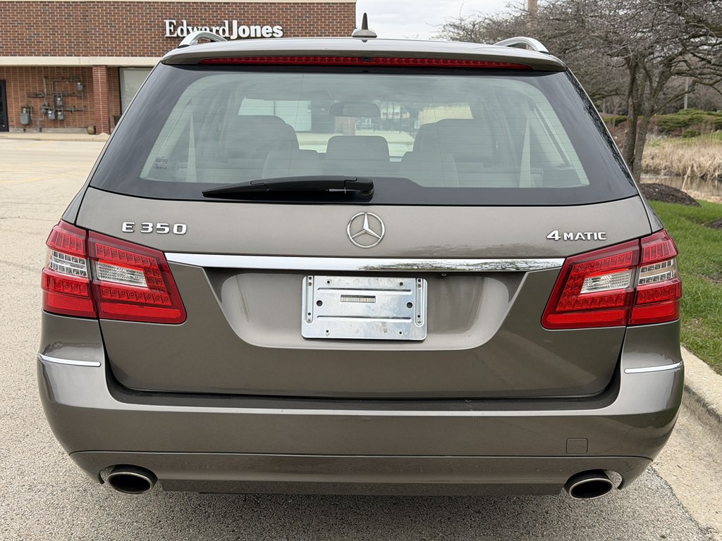 2012 Mercedes-Benz E-Class Image 8