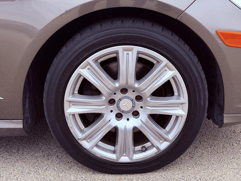 2012 Mercedes-Benz E-Class Image 14