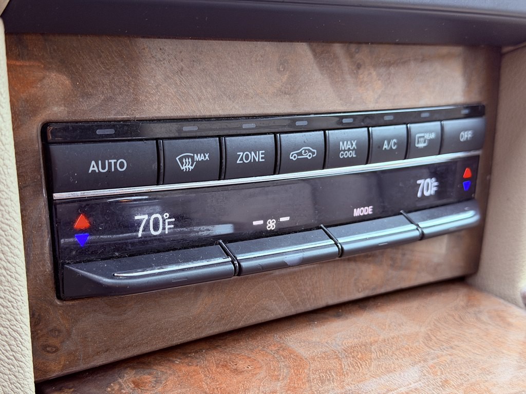 2012 Mercedes-Benz E-Class Image 34