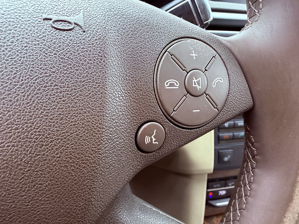 2012 Mercedes-Benz E-Class Image 41