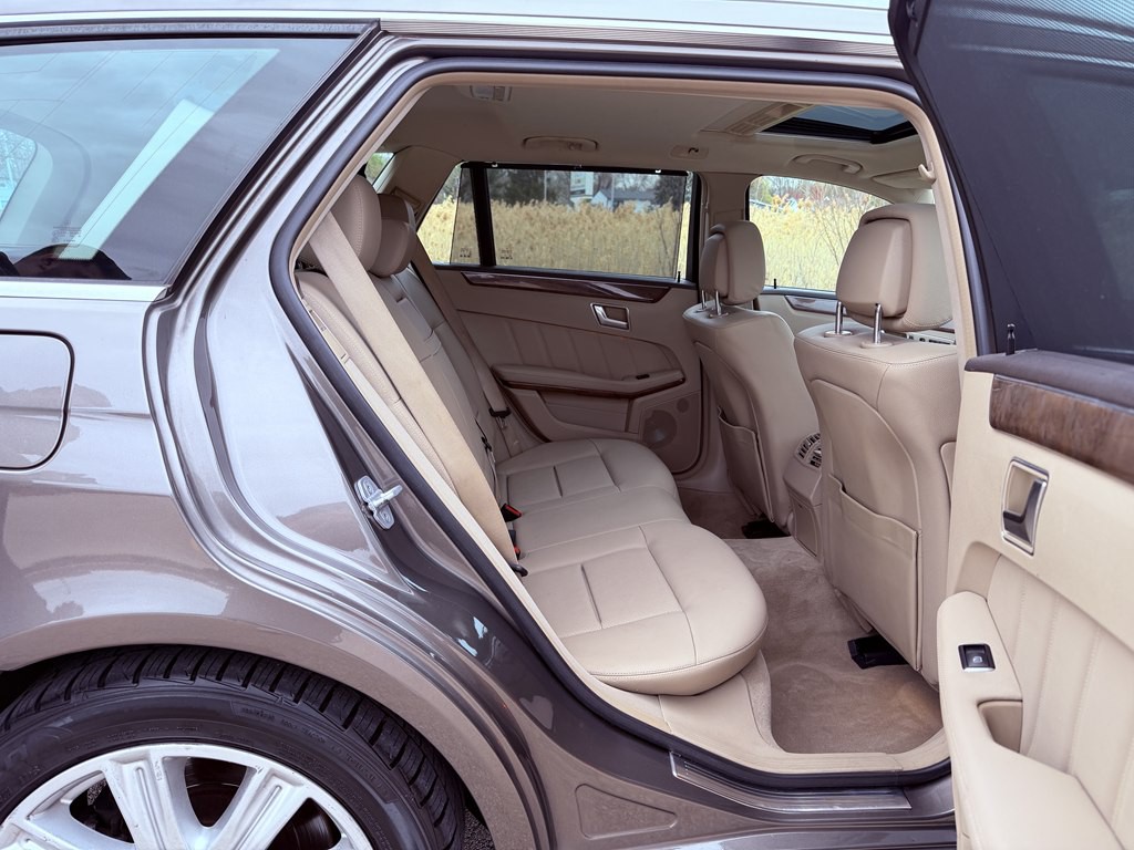 2012 Mercedes-Benz E-Class Image 46