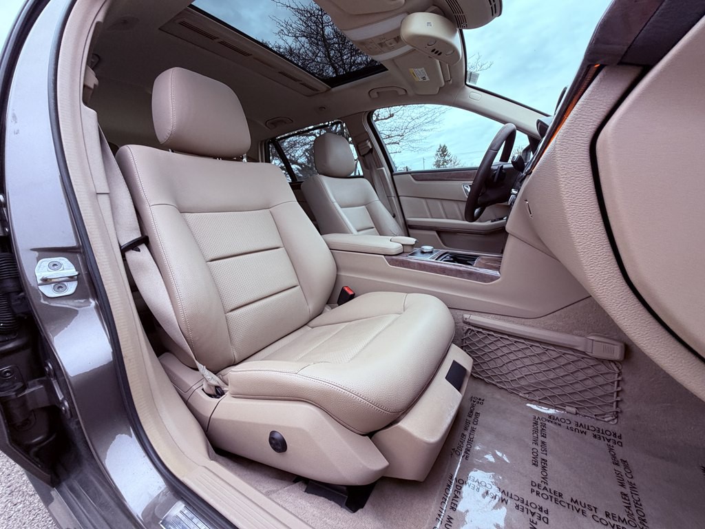 2012 Mercedes-Benz E-Class Image 52