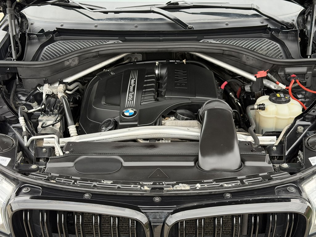 2016 BMW X5 Image 17
