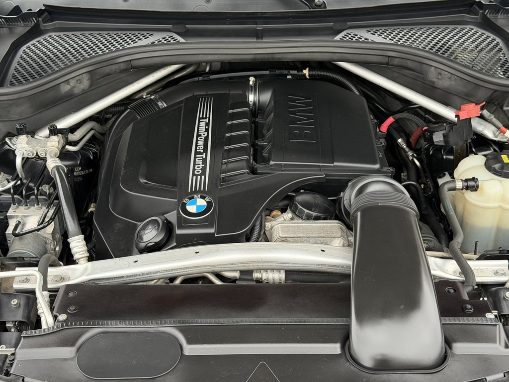 2016 BMW X5 Image 19
