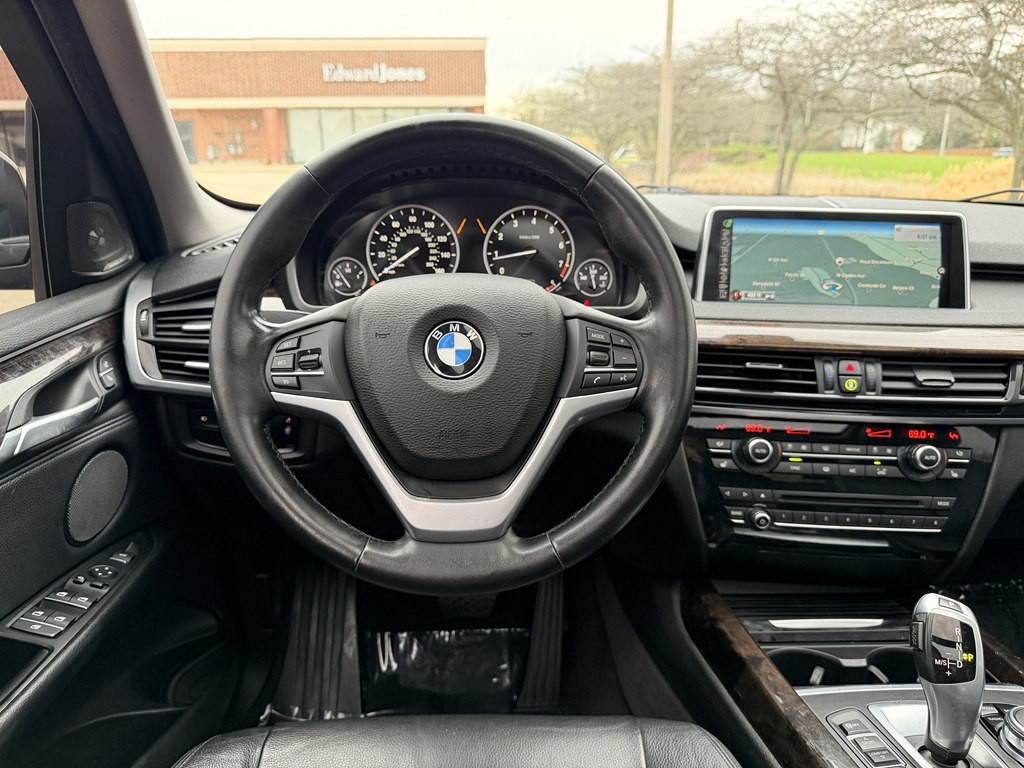 2016 BMW X5 Image 24