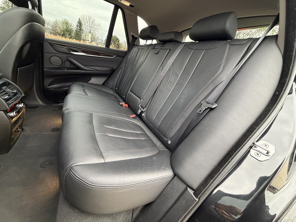 2016 BMW X5 Image 28