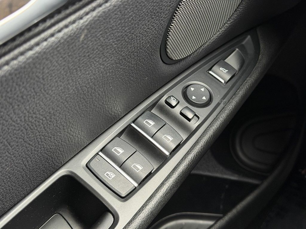 2016 BMW X5 Image 36