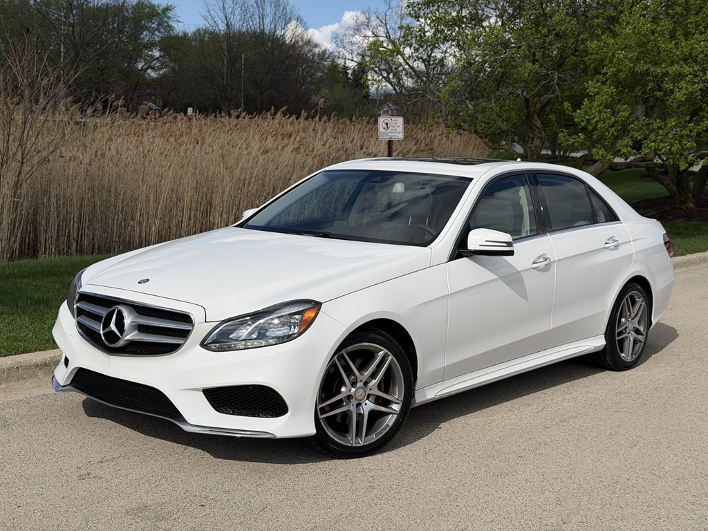 2016 Mercedes-Benz E-Class Image 1
