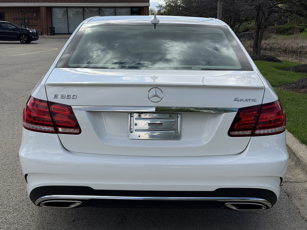 2016 Mercedes-Benz E-Class Image 8