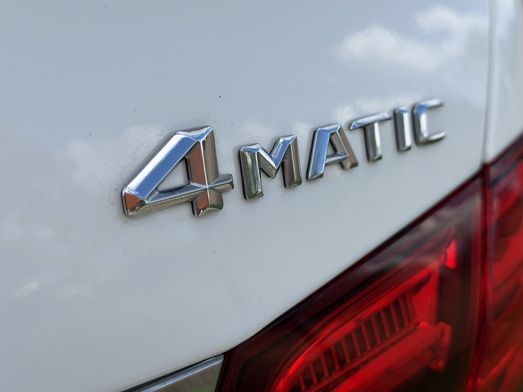 2016 Mercedes-Benz E-Class Image 10