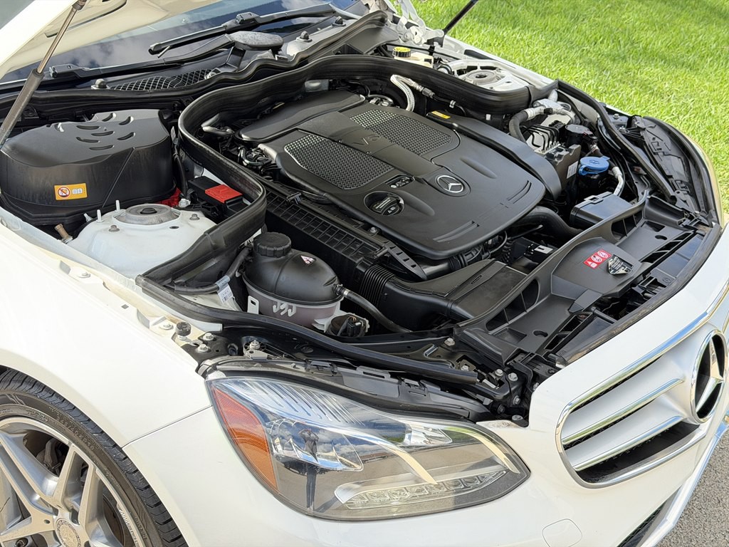 2016 Mercedes-Benz E-Class Image 17