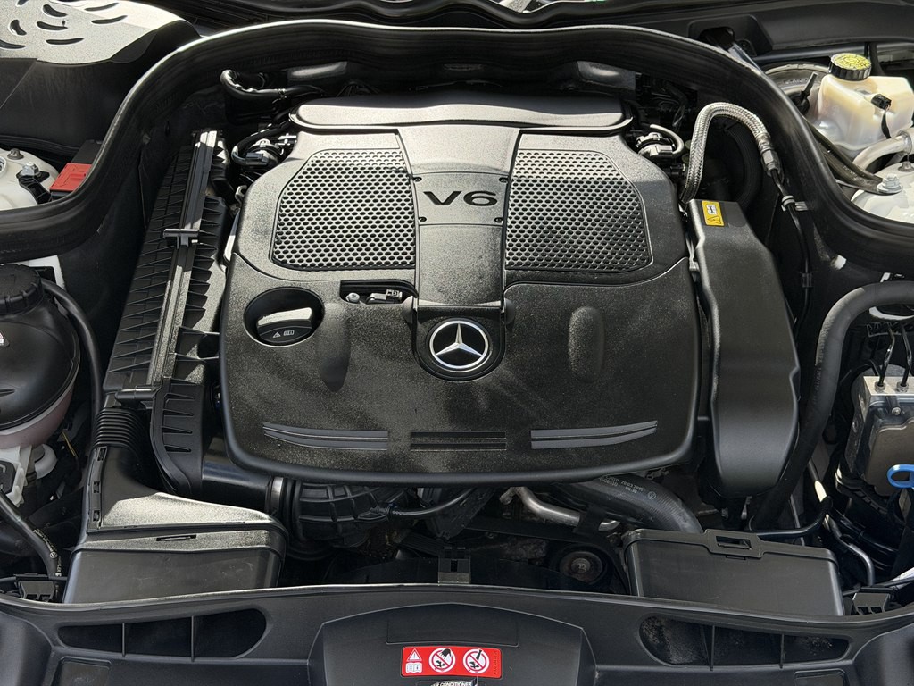 2016 Mercedes-Benz E-Class Image 19