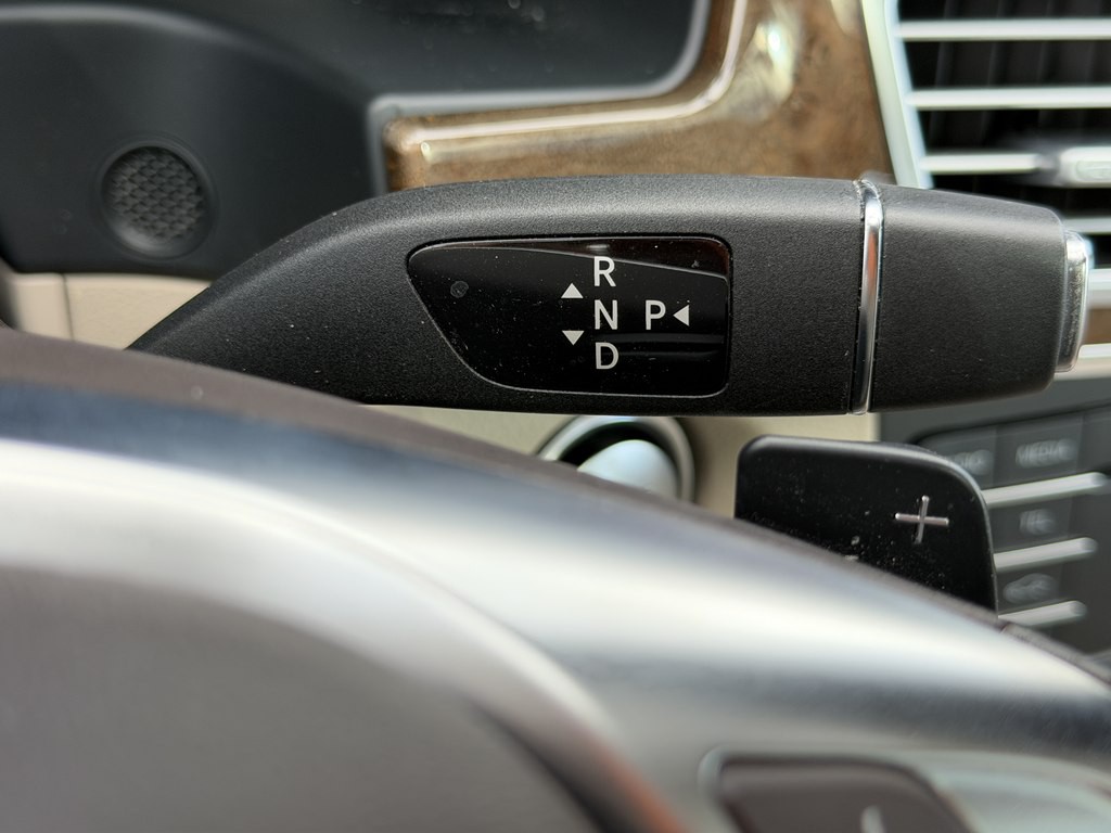 2016 Mercedes-Benz E-Class Image 31