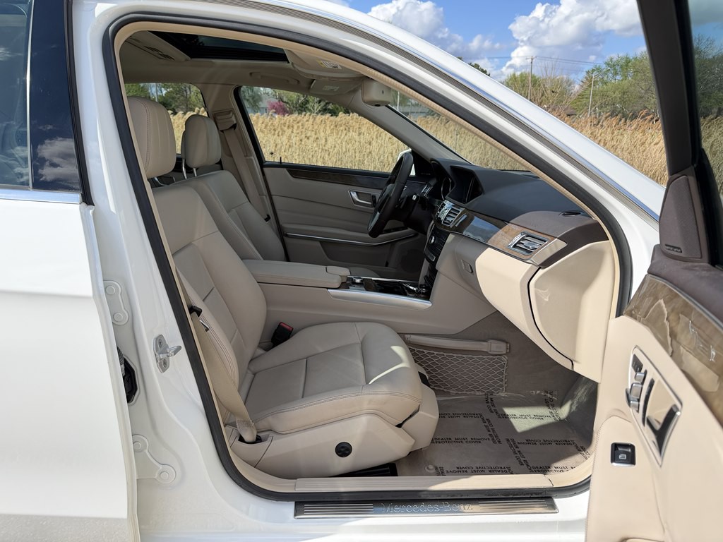 2016 Mercedes-Benz E-Class Image 43