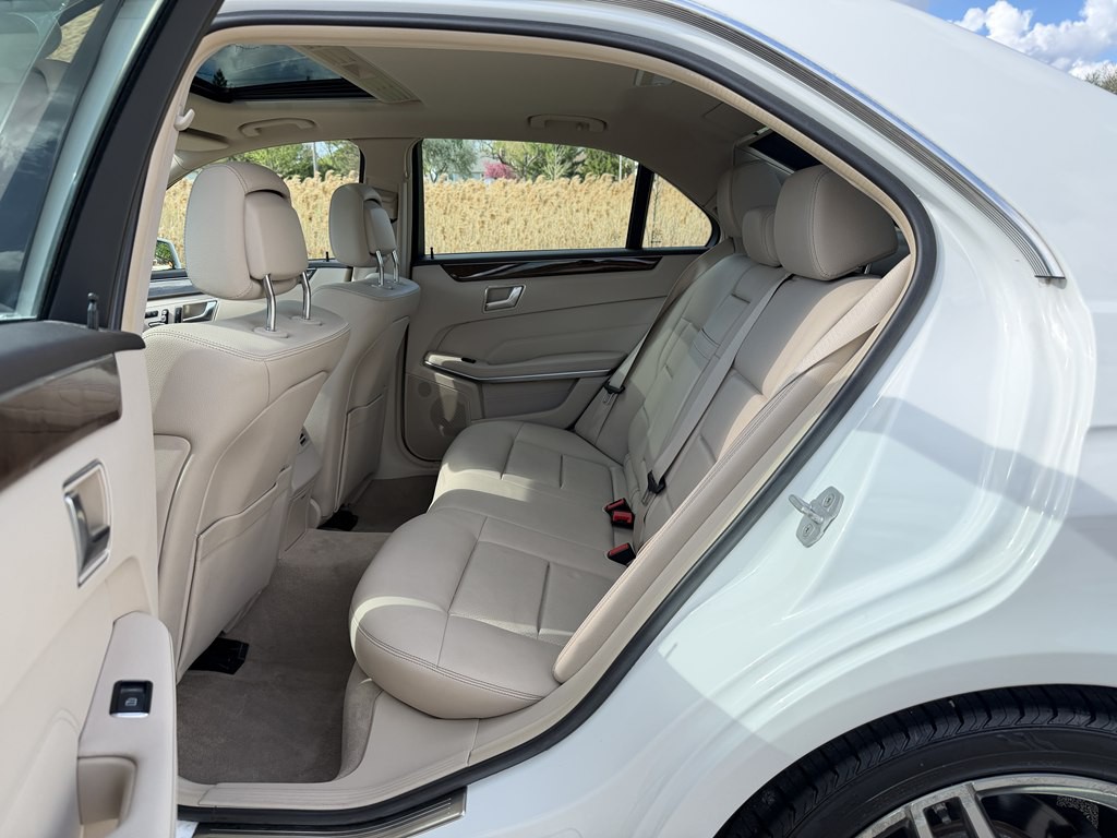 2016 Mercedes-Benz E-Class Image 46