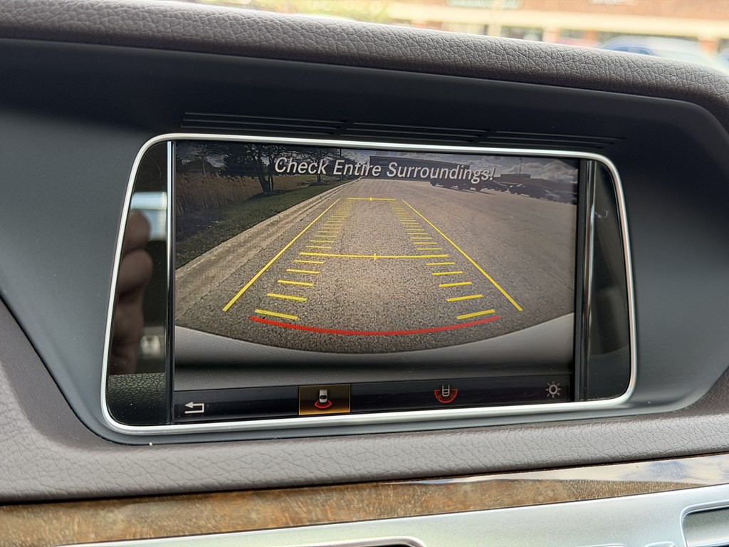 2016 Mercedes-Benz E-Class Image 50