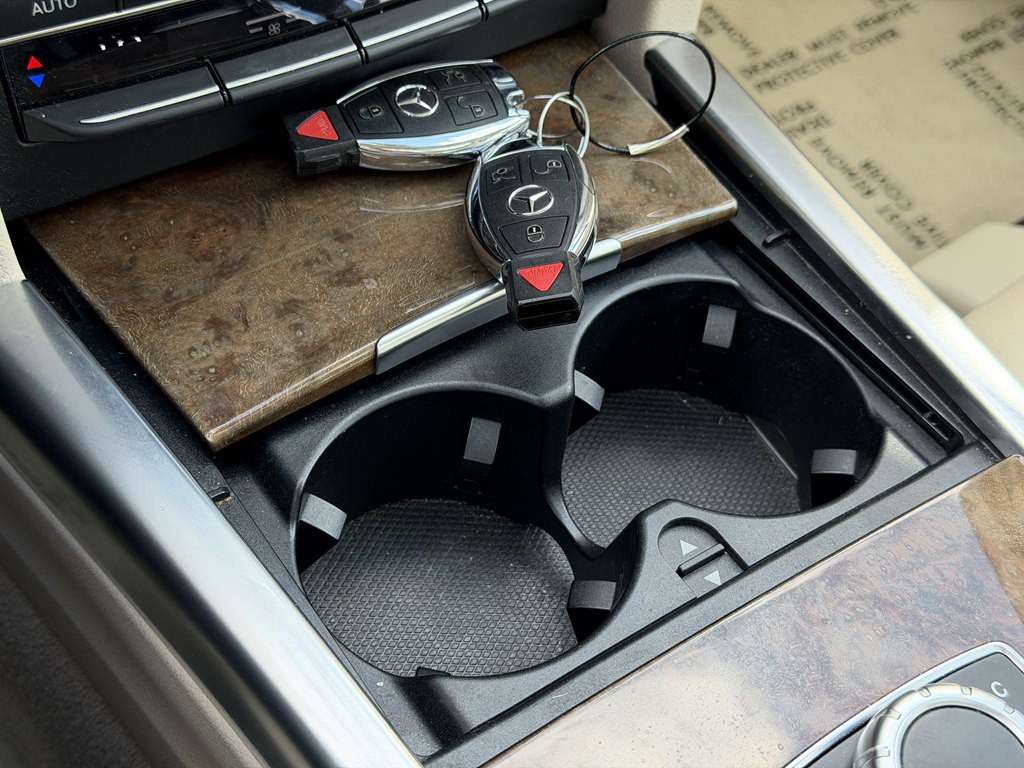 2016 Mercedes-Benz E-Class Image 56