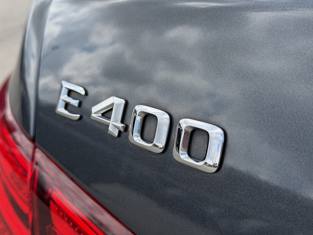 2016 Mercedes-Benz E-Class Image 9