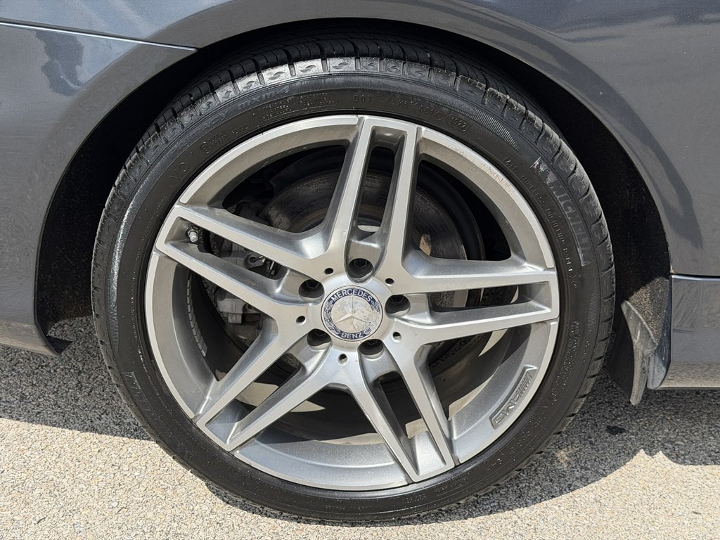 2016 Mercedes-Benz E-Class Image 13