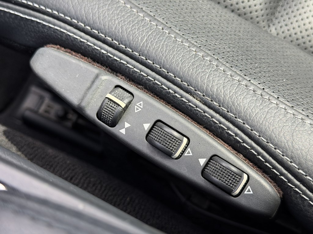 2016 Mercedes-Benz E-Class Image 26