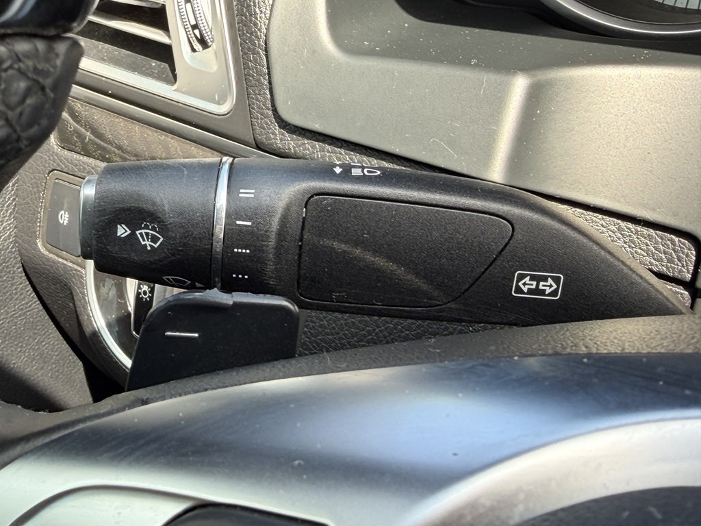 2016 Mercedes-Benz E-Class Image 36