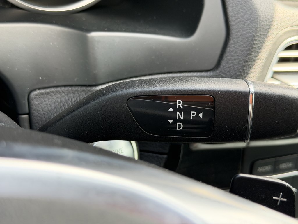 2016 Mercedes-Benz E-Class Image 37