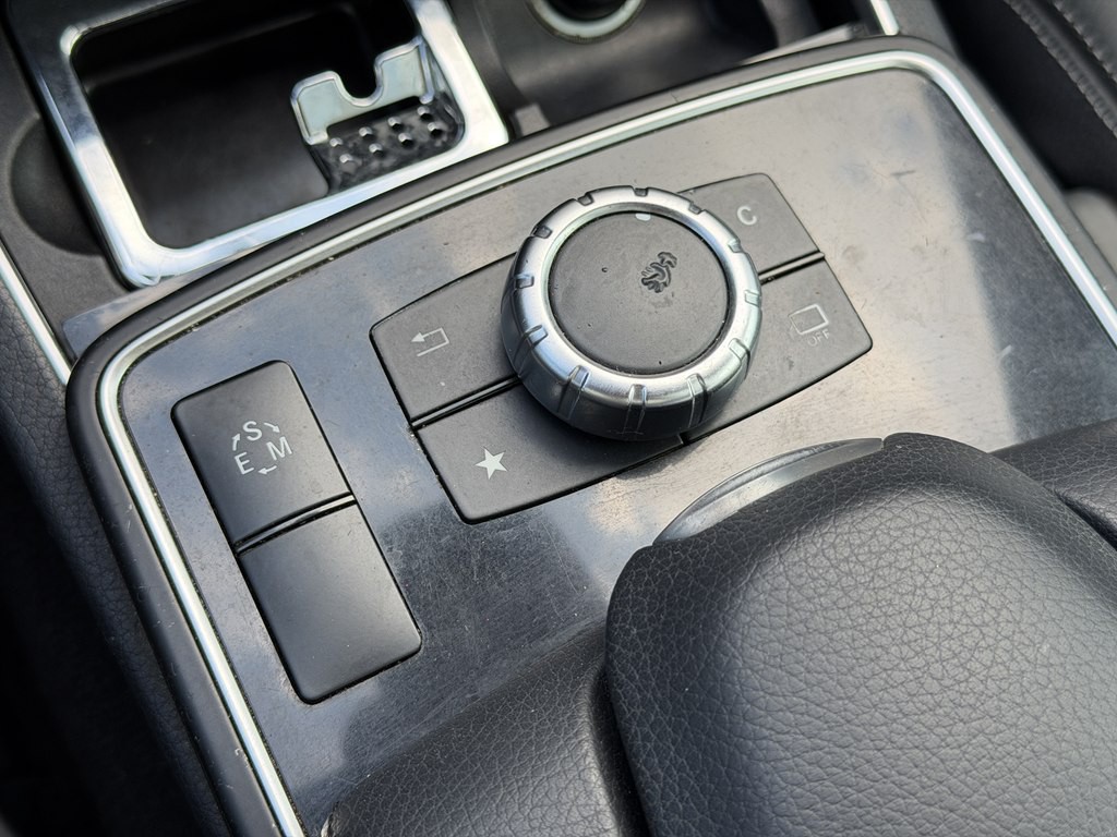 2016 Mercedes-Benz E-Class Image 46