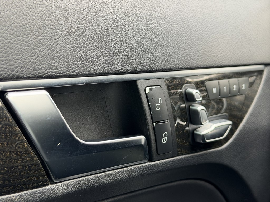 2016 Mercedes-Benz E-Class Image 47