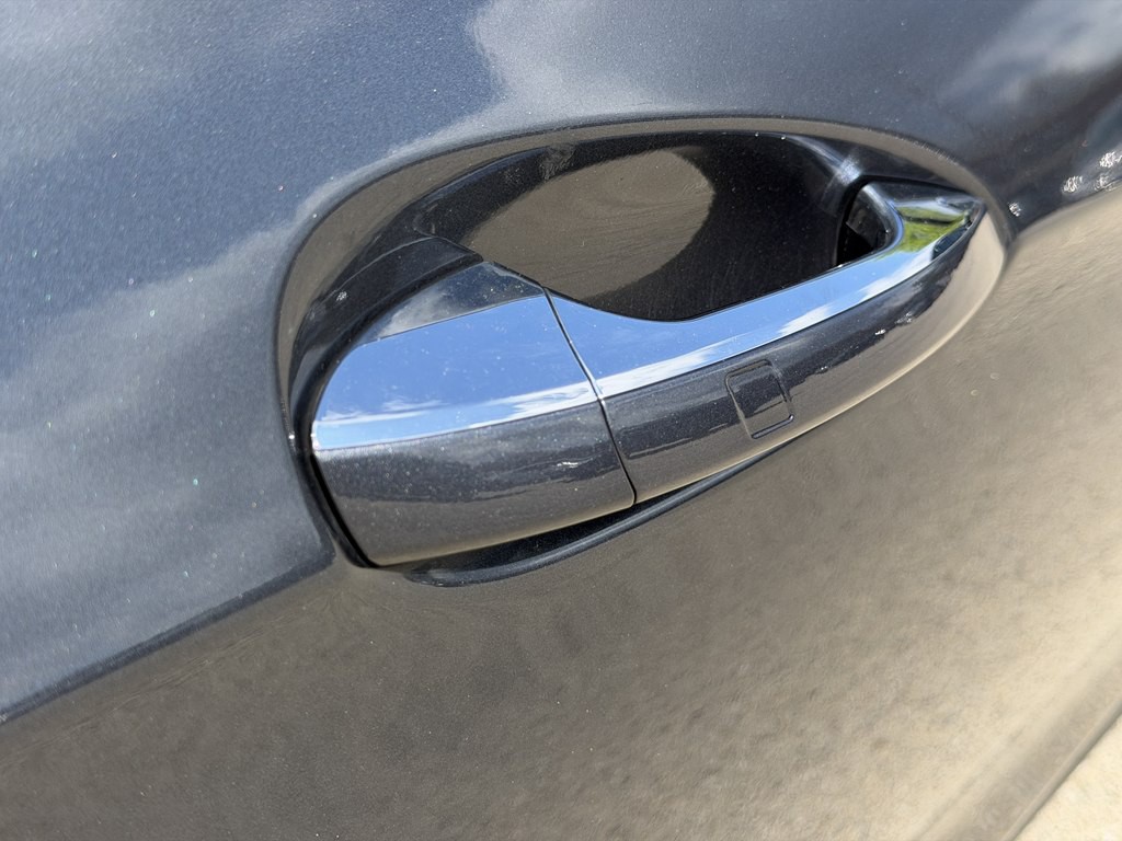 2016 Mercedes-Benz E-Class Image 48