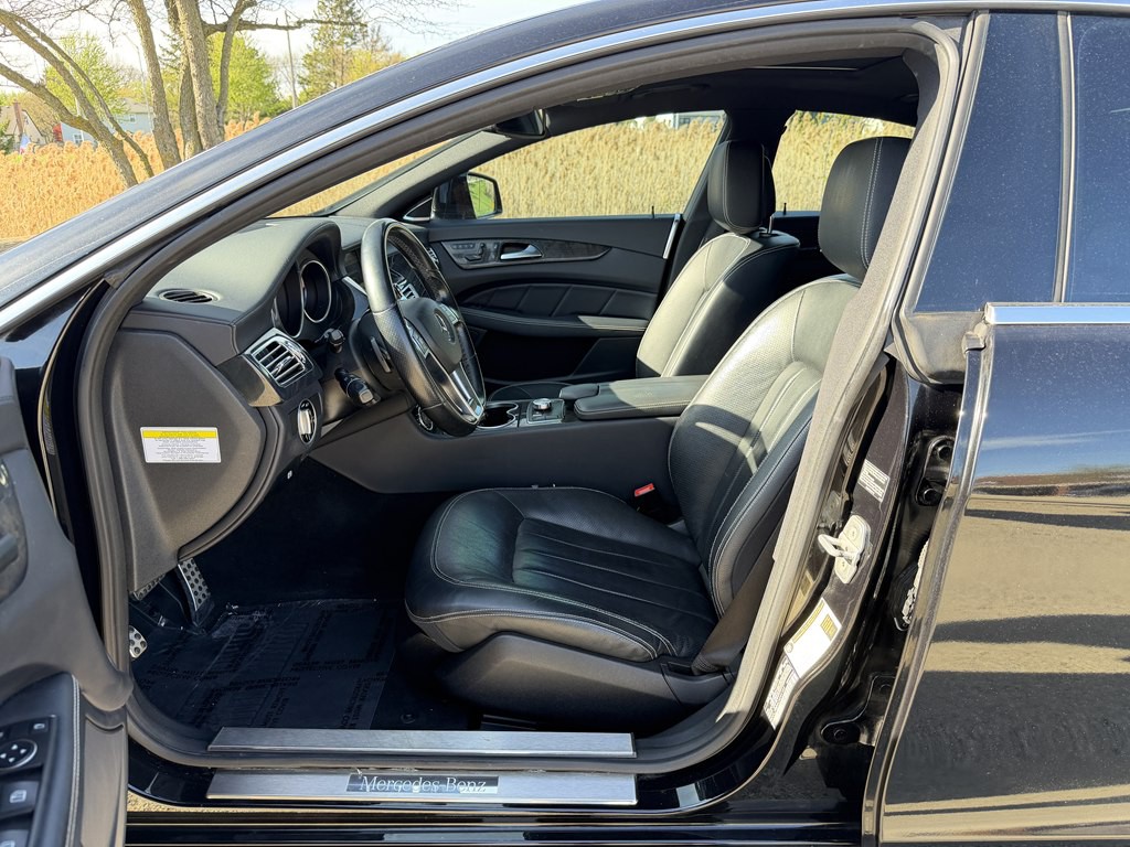 2012 Mercedes-Benz CLS-Class Image 27