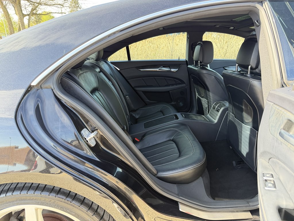 2012 Mercedes-Benz CLS-Class Image 32