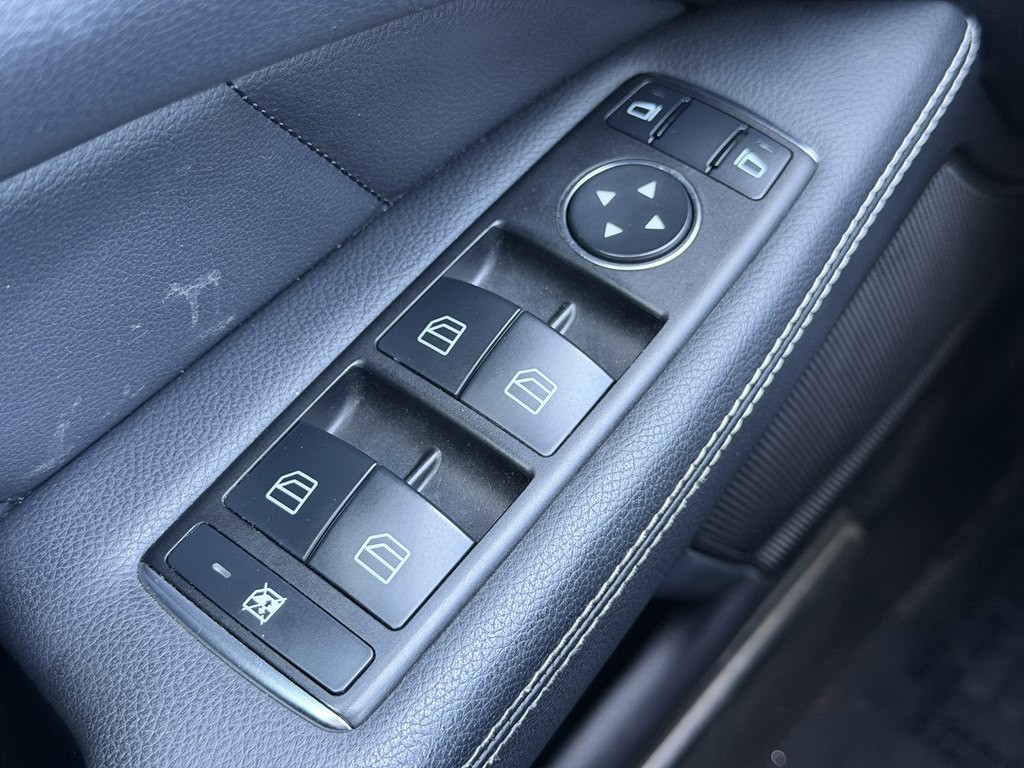 2012 Mercedes-Benz CLS-Class Image 55