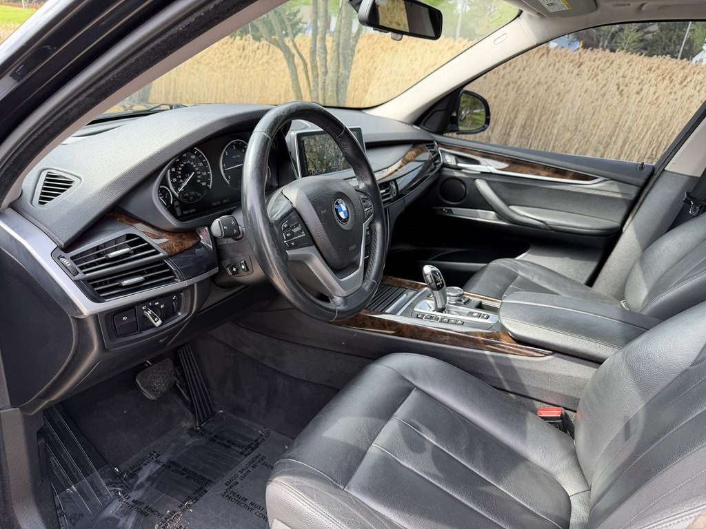 2015 BMW X5 Image 24