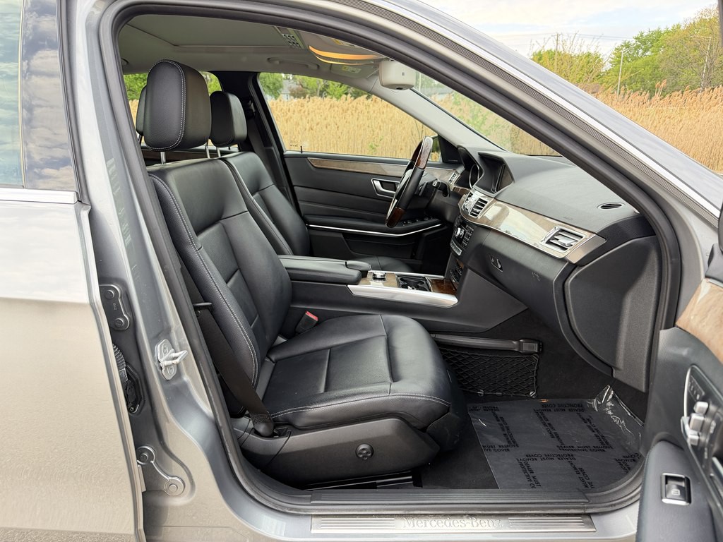 2014 Mercedes-Benz E-Class Image 26