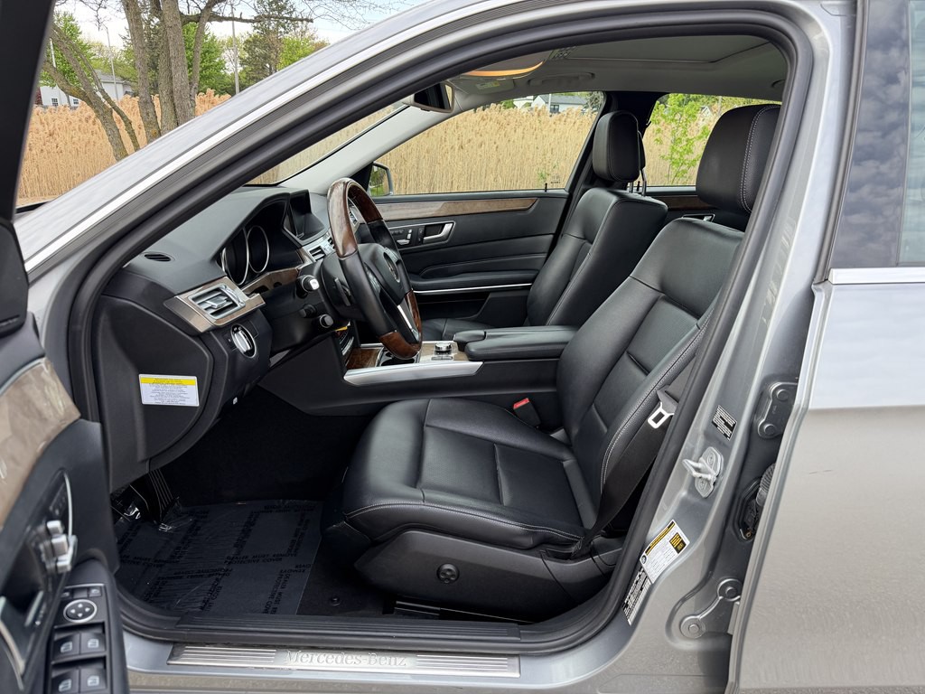 2014 Mercedes-Benz E-Class Image 34