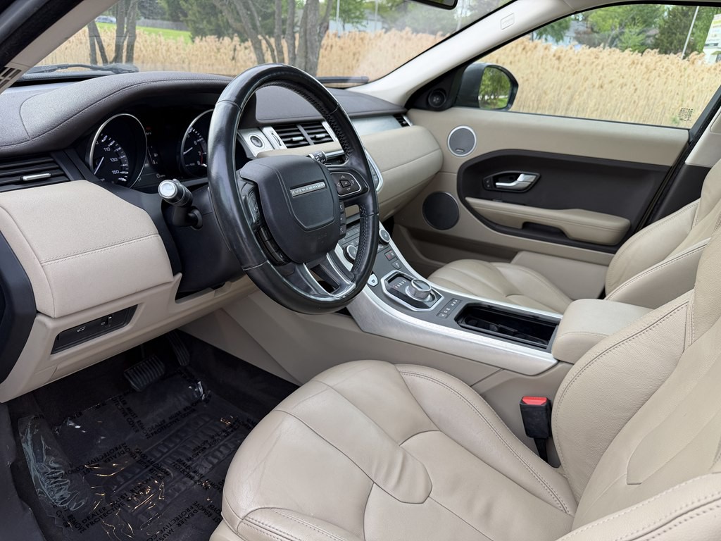 2015 Land Rover Range Rover Evoque Image 25