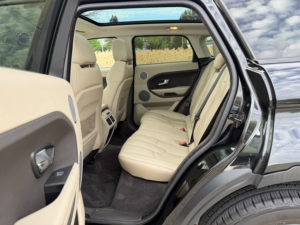 2015 Land Rover Range Rover Evoque Image 27