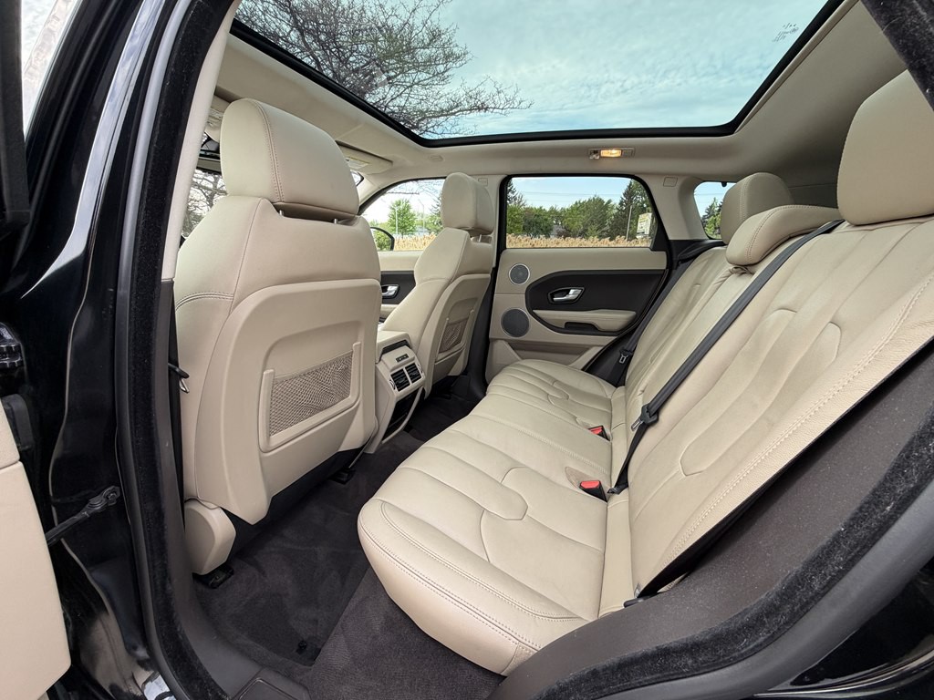 2015 Land Rover Range Rover Evoque Image 33