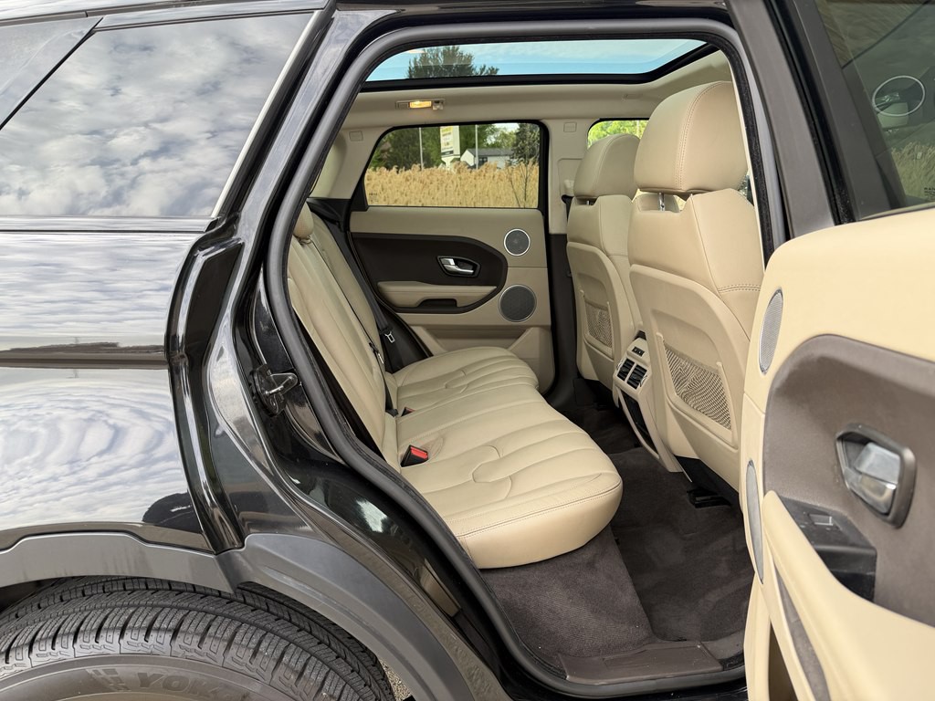 2015 Land Rover Range Rover Evoque Image 50
