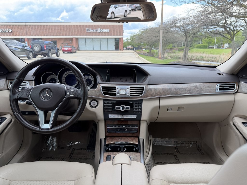2014 Mercedes-Benz E-Class Image 16