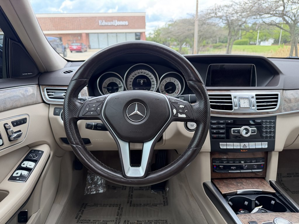 2014 Mercedes-Benz E-Class Image 17