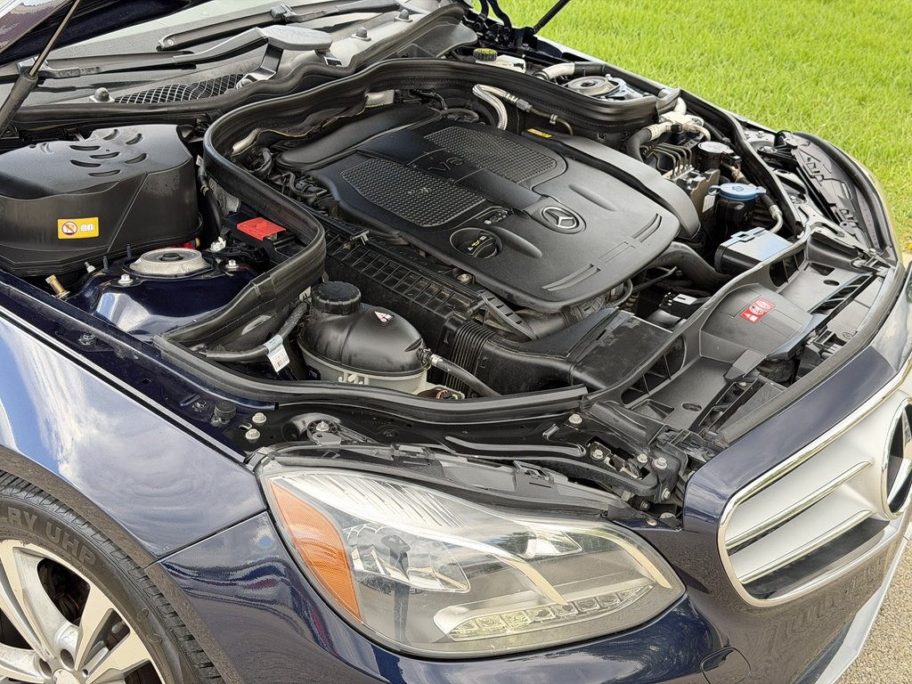 2014 Mercedes-Benz E-Class Image 36