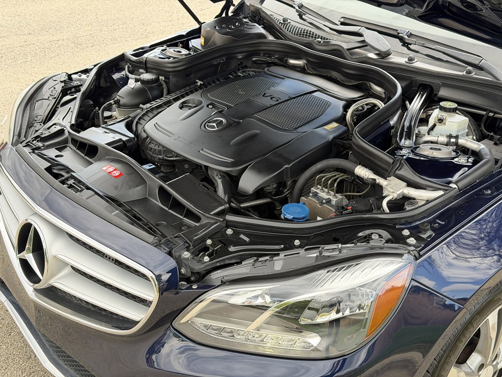 2014 Mercedes-Benz E-Class Image 38